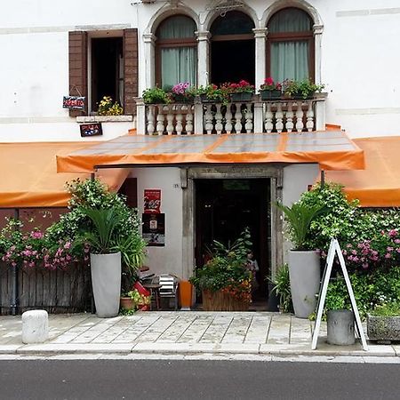 Ristorante Pizzeria Al Mondo Valstagna Bagian luar foto