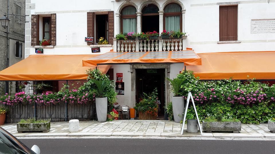 Ristorante Pizzeria Al Mondo Valstagna Bagian luar foto